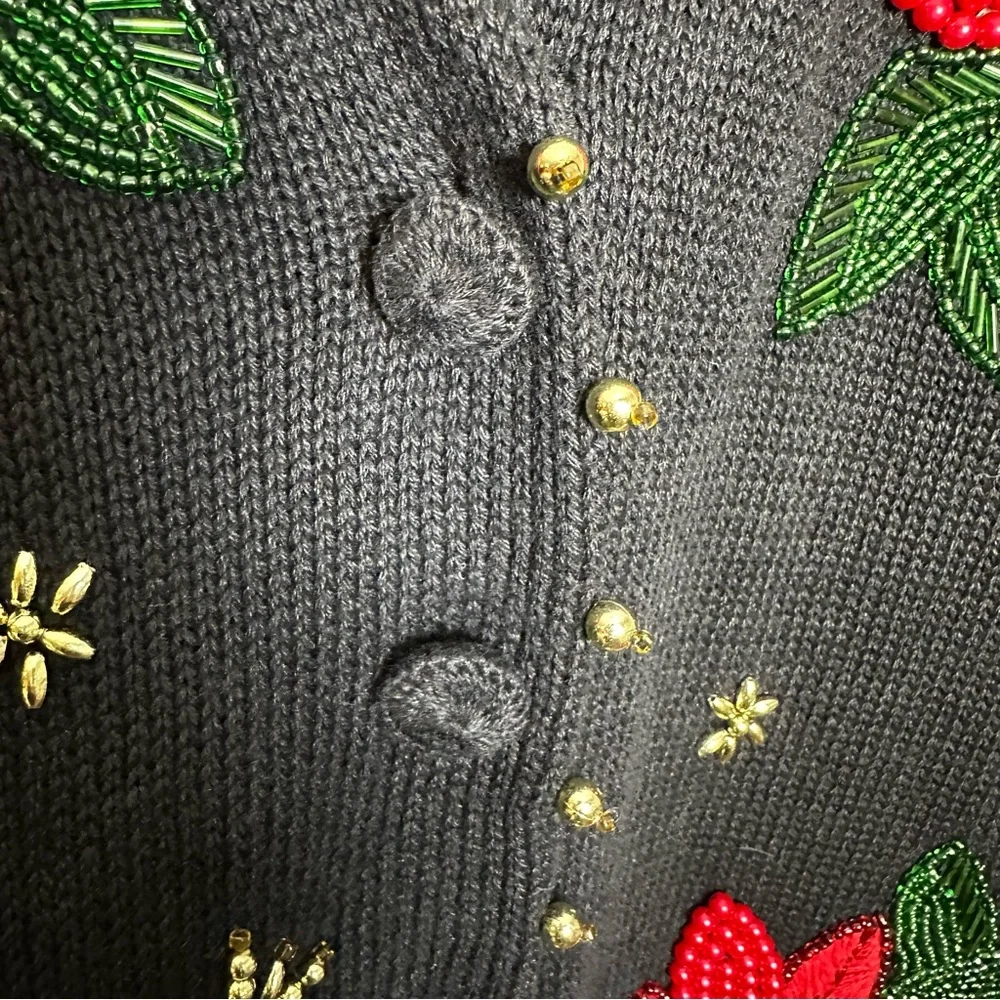 VINTAGE Victoria Jones Poinsettia Beaded Embellished Christmas Sweater | Sz M - Picture 7 of 9